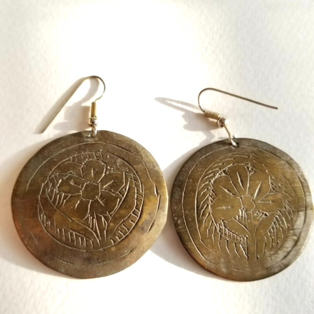 Flower earrings etched disc Gold tone engraved floral dark gold tone boho